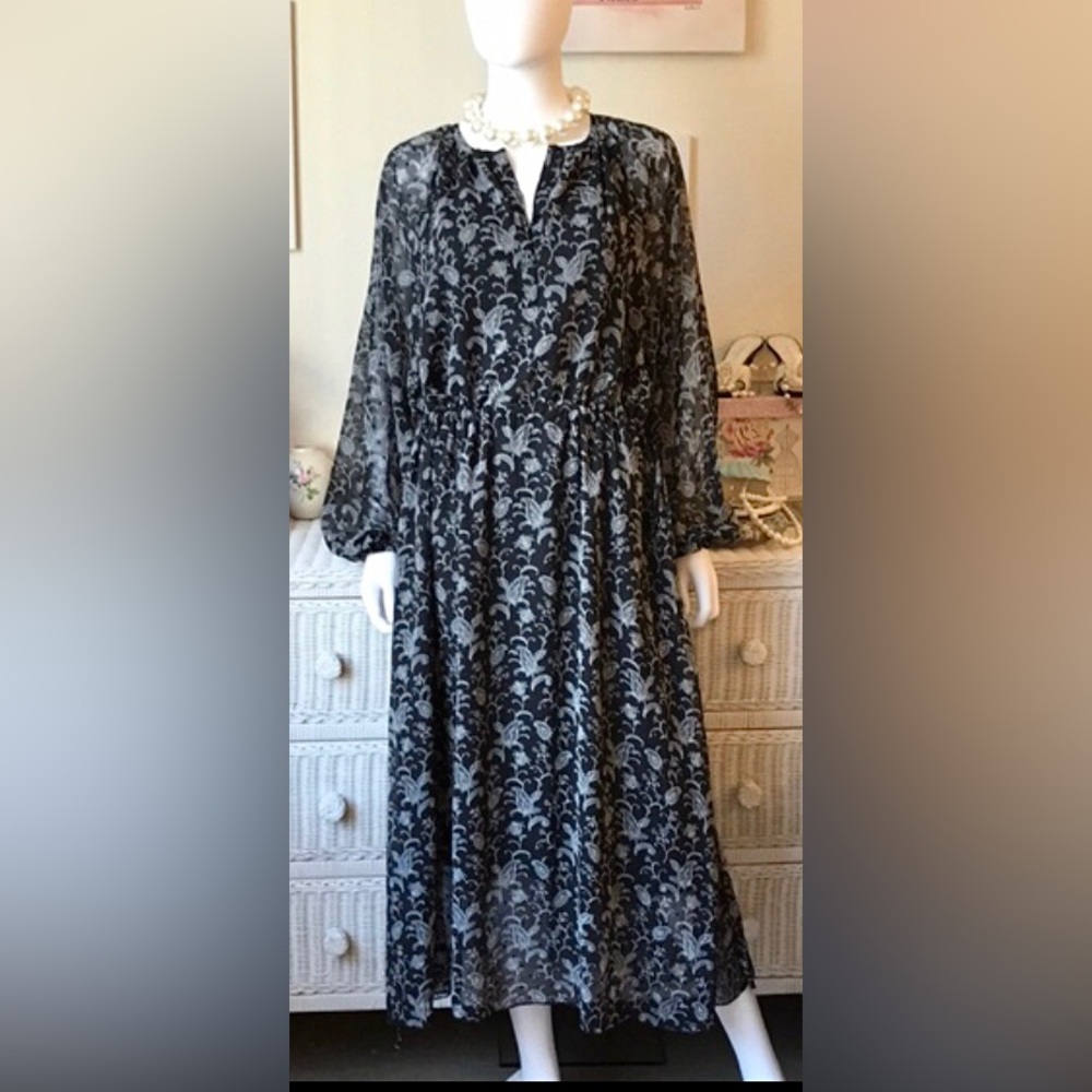 Moussy Paisley Maxi Dress Kaftan style Long Sleeves in Grey White Black size 2